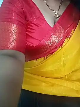 Snapshot of your-sameera chatting on July 6, 5:15 am your-sameera online show from July 6, 5:15 am