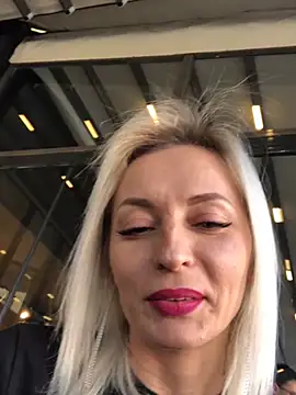 Diamond Bunny  online show from February 5, 1:54 pm