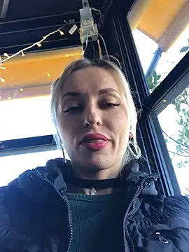 Diamond Bunny  online show from February 22, 12:29 pm