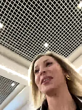 Diamond Bunny  online show from December 2, 3:29 pm