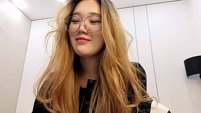 Jennatyan online show from February 4, 3:18 pm