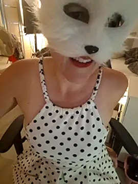 Snapshot of Hexe12346 chatting on June 16, 4:20 pm Hexe12346 online show from June 16, 4:20 pm