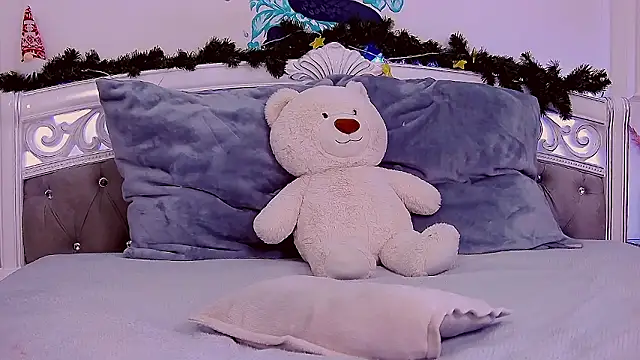 MiaNixan online show from January 15, 5:23 am