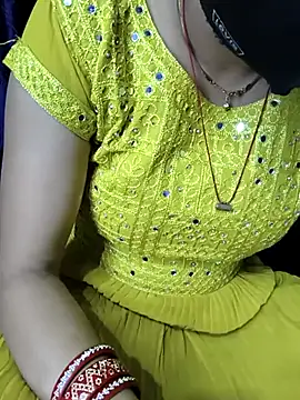 kaveerpooja947 online show from February 5, 4:44 pm