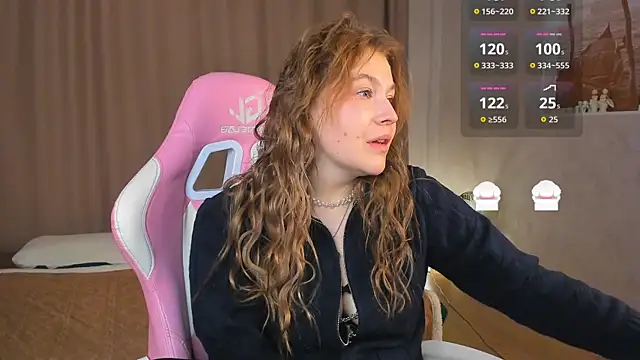 Snapshot of Colleen_Blake chatting on October 6, 4:04 pm Colleen Blake online show from October 6, 4:04 pm