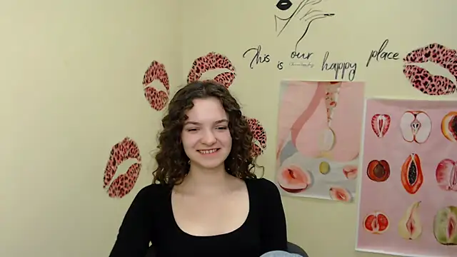 Snapshot of _SusieSu_ chatting on December 19, 10:34 am SusieSu online show from December 19, 10:34 am