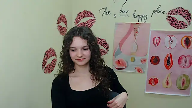 Snapshot of _SusieSu_ chatting on February 17, 4:37 pm SusieSu online show from February 17, 4:37 pm