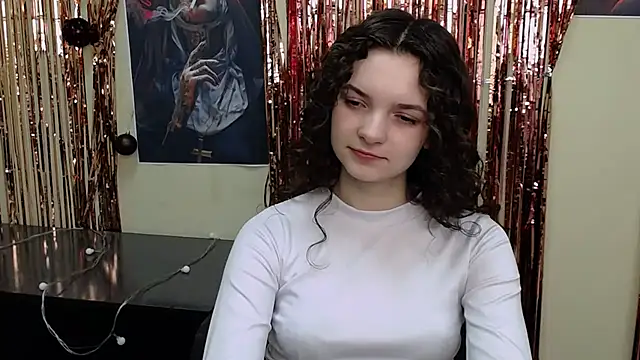 Snapshot of _SusieSu_ chatting on March 5, 1:28 pm SusieSu online show from March 5, 1:28 pm