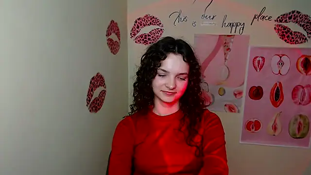 Snapshot of _SusieSu_ chatting on March 8, 5:07 am SusieSu online show from March 8, 5:07 am