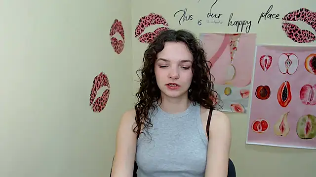 Snapshot of _SusieSu_ chatting on March 10, 7:10 am SusieSu online show from March 10, 7:10 am