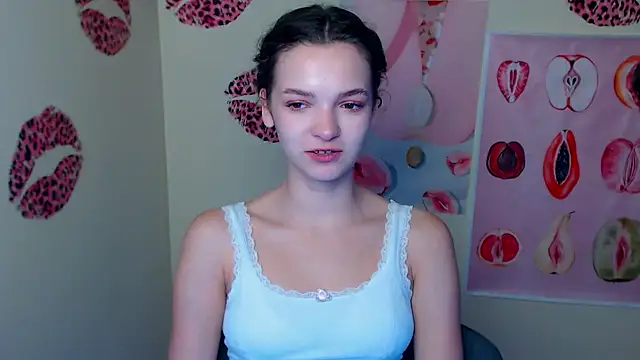 Snapshot of _SusieSu_ chatting on October 2, 6:20 am SusieSu online show from October 2, 6:20 am