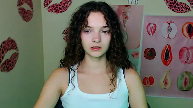 Snapshot of _SusieSu_ chatting on October 22, 6:46 am SusieSu online show from October 22, 6:46 am
