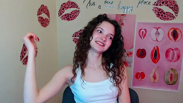  SusieSu  online show from March 24, 1:16 pm