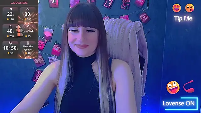 Snapshot of Violla_My chatting on May 3, 7:14 am Violla My online show from May 3, 7:14 am