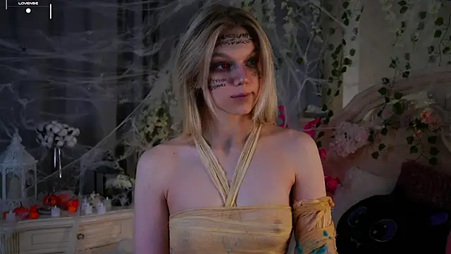 EdlinAlliston online show from October 30, 3:02 pm