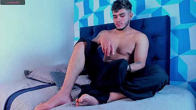 jeisonstark online show from March 12, 5:28 pm