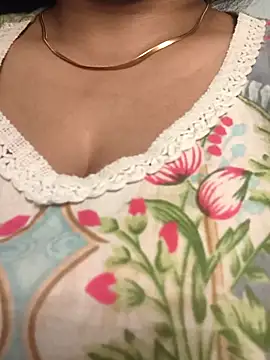 Anamika Kapoor online show from April 3, 8:18 pm