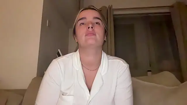 maisiesmithx online show from October 29, 12:13 am