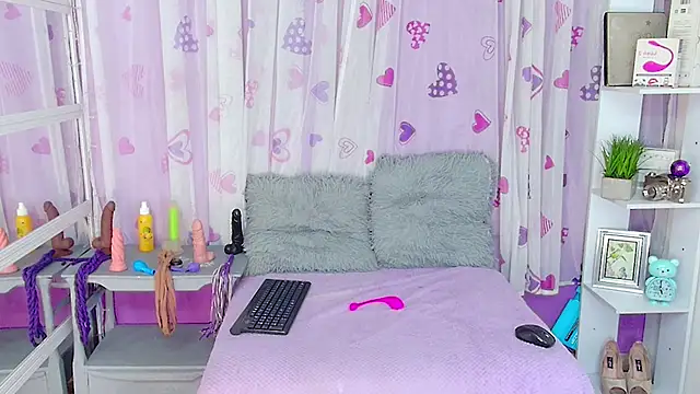 DevoniCollins online show from February 7, 7:38 pm