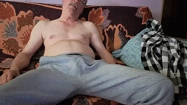 Snapshot of loverboyxxx69 chatting on April 28, 3:17 pm loverboyxxx69 online show from April 28, 3:17 pm