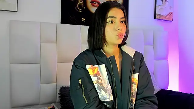 Snapshot of Antonella_Fontanna chatting on February 23, 8:17 am Antonella Fontanna online show from February 23, 8:17 am
