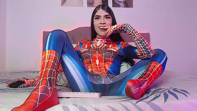 Snapshot of cuttebabe_ chatting on October 11, 9:13 pm cuttebabe online show from October 11, 9:13 pm
