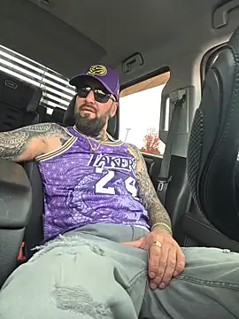 Beardedtattood online show from October 27, 2:32 pm