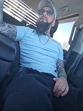 Beardedtattood online show from May 21, 2:35 pm