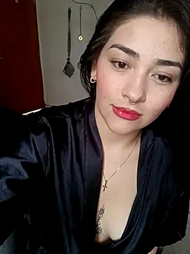 Snapshot of SophieWinslow chatting on February 28, 10:28 pm SophieWinslow online show from February 28, 10:28 pm