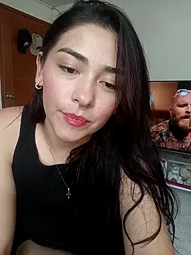 Snapshot of SophieWinslow chatting on March 3, 10:10 pm SophieWinslow online show from March 3, 10:10 pm