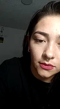 Snapshot of SophieWinslow chatting on March 6, 1:27 am SophieWinslow online show from March 6, 1:27 am