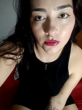 Snapshot of SophieWinslow chatting on March 12, 11:22 pm SophieWinslow online show from March 12, 11:22 pm