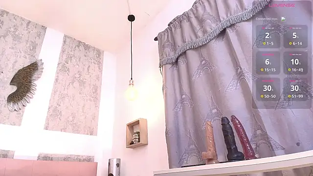 Snapshot of zhamira_21 chatting on July 21, 8:33 pm zhamira 21 online show from July 21, 8:33 pm