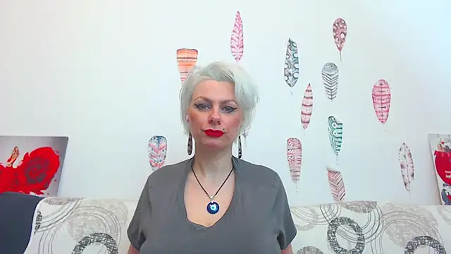 ForeverBarbie  online show from February 16, 12:51 am