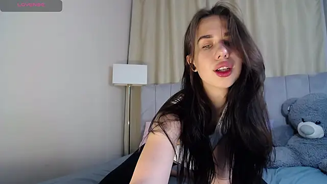 Snapshot of Erikka__ chatting on July 23, 6:44 am Erikka online show from July 23, 6:44 am