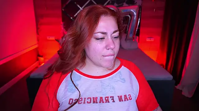 Kittywakee online show from September 22, 8:33 pm