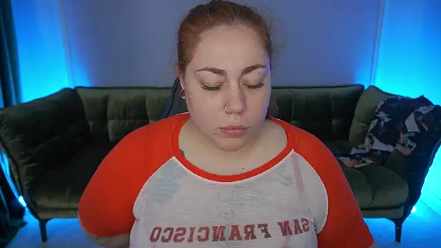 Kittywakee online show from September 28, 8:14 pm