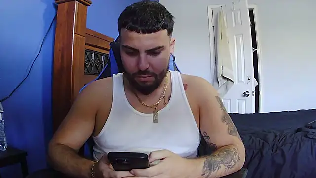 Snapshot of MasterKvn chatting on January 31, 9:26 pm MasterKvn online show from January 31, 9:26 pm