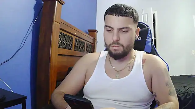 Snapshot of MasterKvn chatting on February 1, 3:08 am MasterKvn online show from February 1, 3:08 am