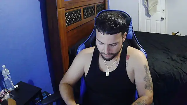 Snapshot of MasterKvn chatting on October 28, 8:51 am MasterKvn online show from October 28, 8:51 am