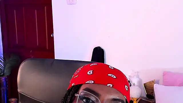 Snapshot of conielaurenth chatting on September 22, 3:52 am conielaurenth online show from September 22, 3:52 am