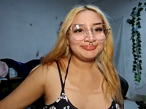 sadnessgyall online show from January 6, 6:47 am