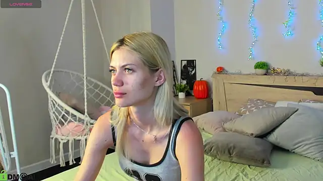 Cherry Price online show from June 14, 11:07 pm