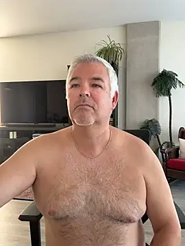 Snapshot of aarosteev2 chatting on May 23, 10:03 pm aarosteev2 online show from May 23, 10:03 pm
