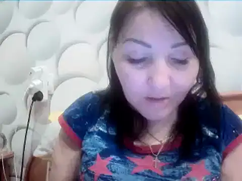 ClaireSunset online show from March 14, 6:24 pm