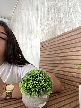 Belliinda 21 online show from April 15, 5:53 pm