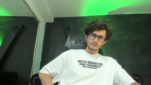 Loggan donnelly online show from September 12, 8:53 pm