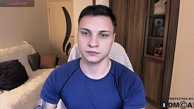 Snapshot of handsome_guy01 chatting on November 3, 7:59 pm handsome guy01 online show from November 3, 7:59 pm