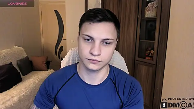 Snapshot of handsome_guy01 chatting on November 14, 6:06 pm handsome guy01 online show from November 14, 6:06 pm