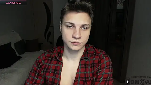 Snapshot of handsome_guy01 chatting on November 24, 9:36 pm handsome guy01 online show from November 24, 9:36 pm